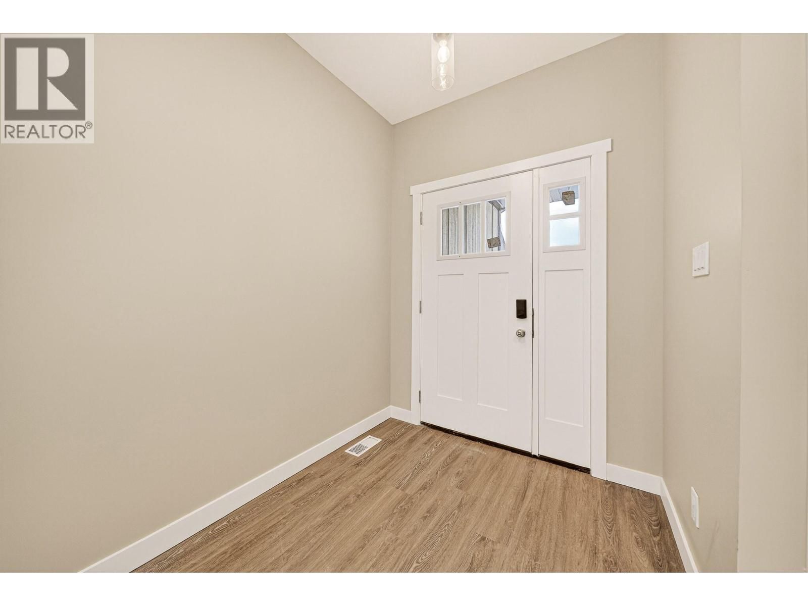 2252 Black Hawk Drive property photo