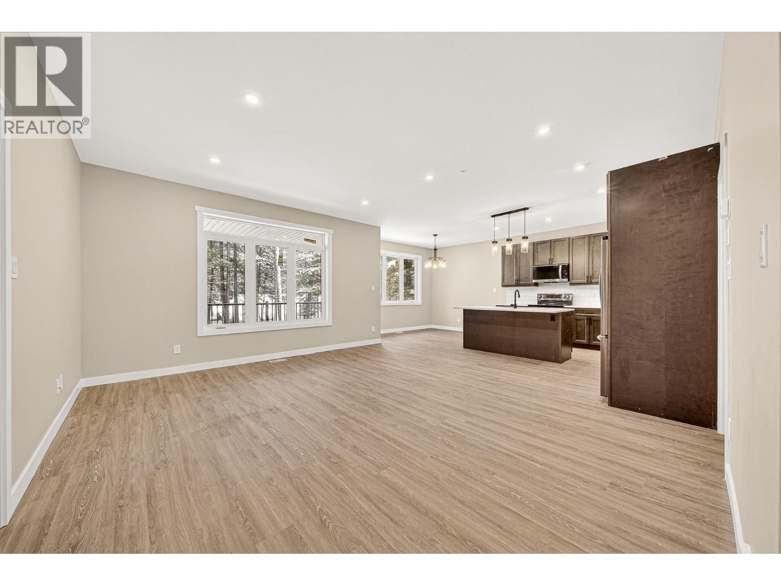 2252 Black Hawk Drive property photo
