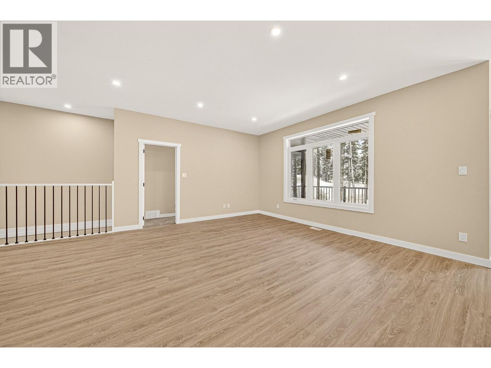 2252 Black Hawk Drive property photo