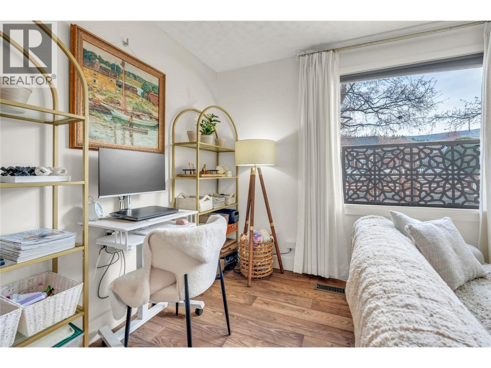 1119 KILWINNING STREET Image 12