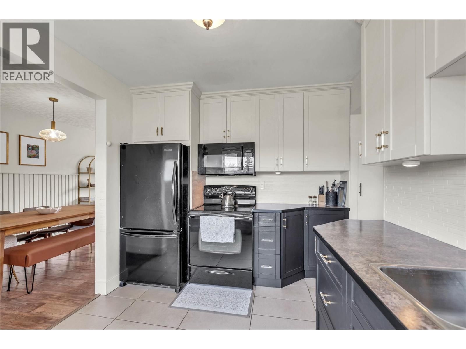 1119 KILWINNING STREET Image 20