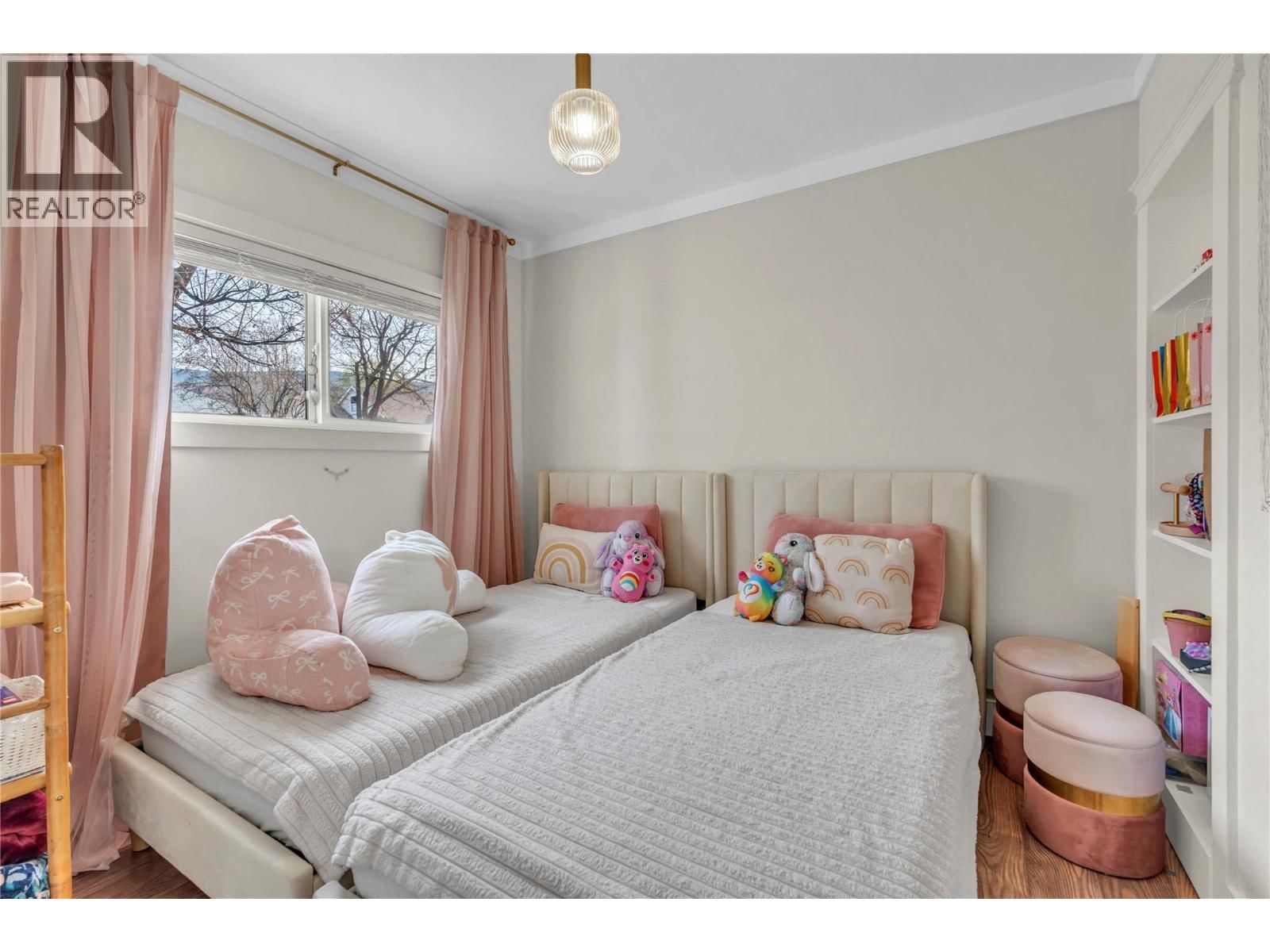 1119 KILWINNING STREET Image 5