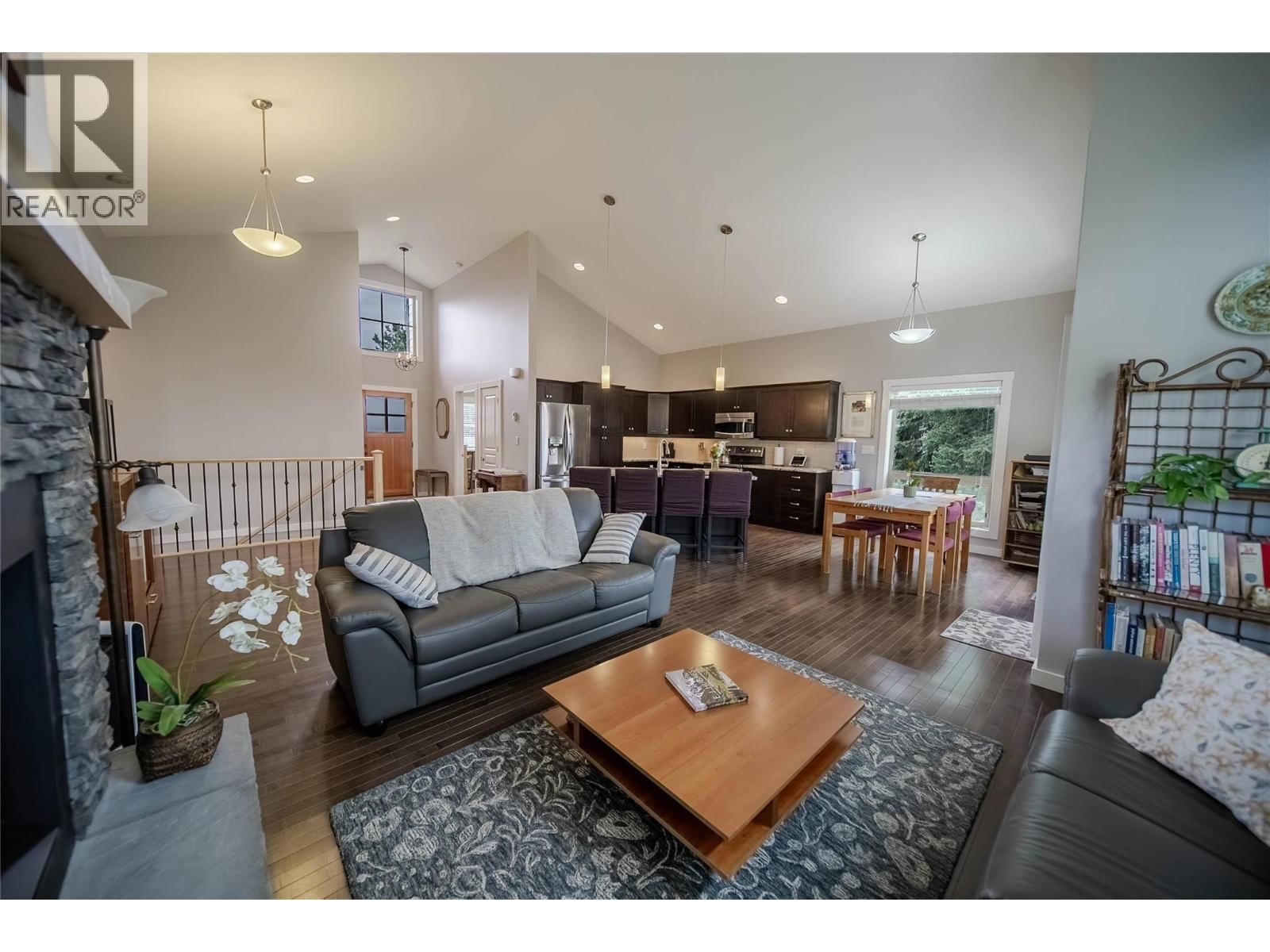 233 BOULDER CREEK CREEK Image 10