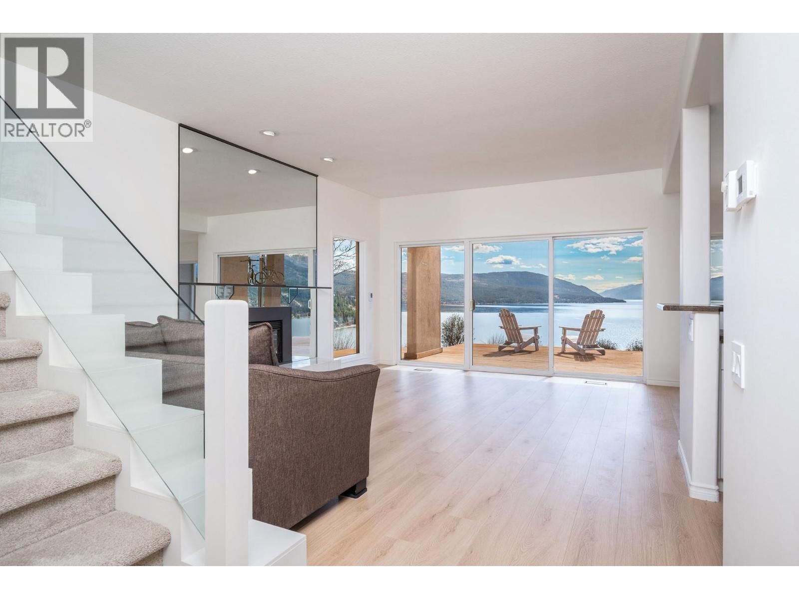 1 - 83 PEREGRINE WAY Image 8