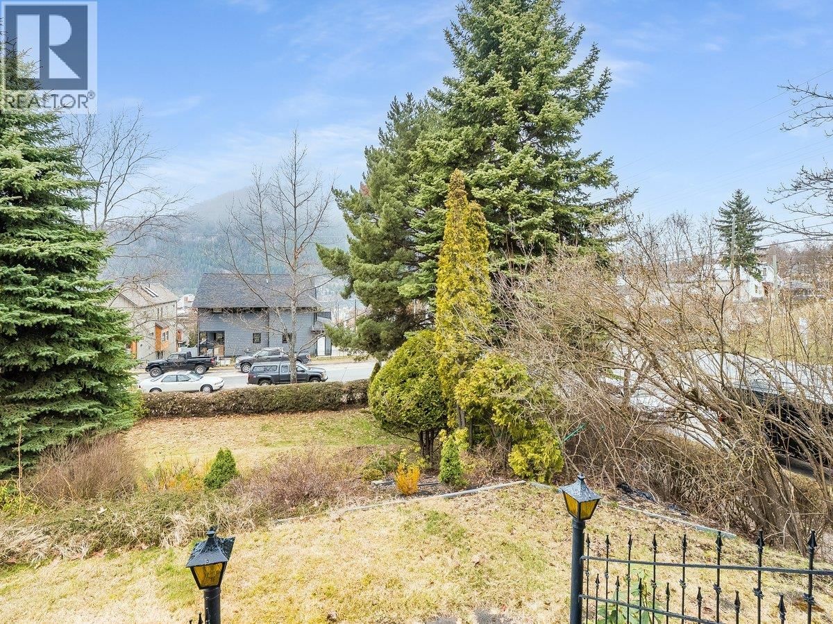 524 HOOVER STREET Image 36