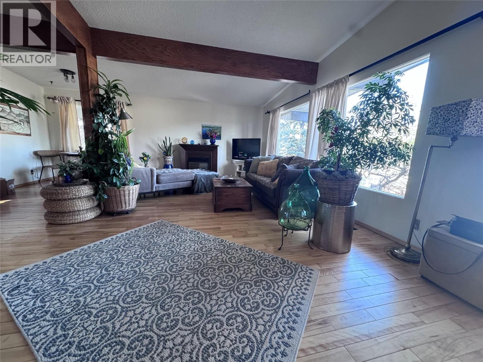 301 19TH AVENUE SOUTH Image 4