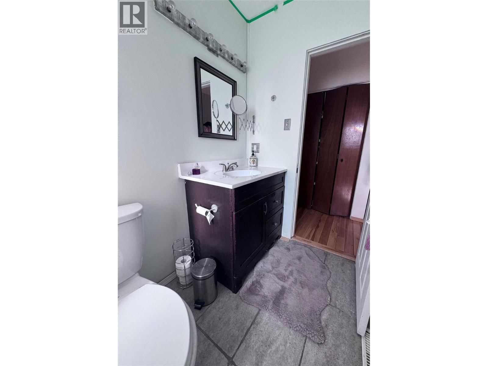 301 19TH AVENUE SOUTH Image 8