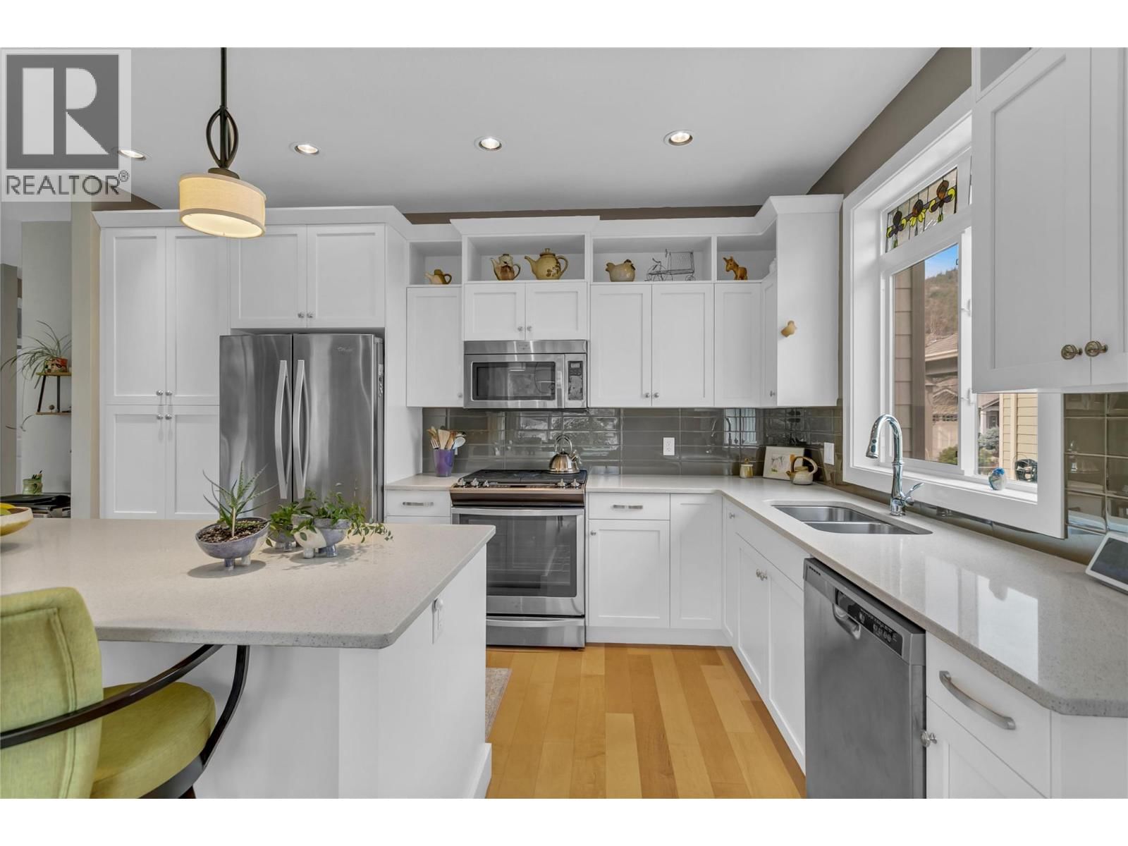 13076 PORTER DRIVE Image 4