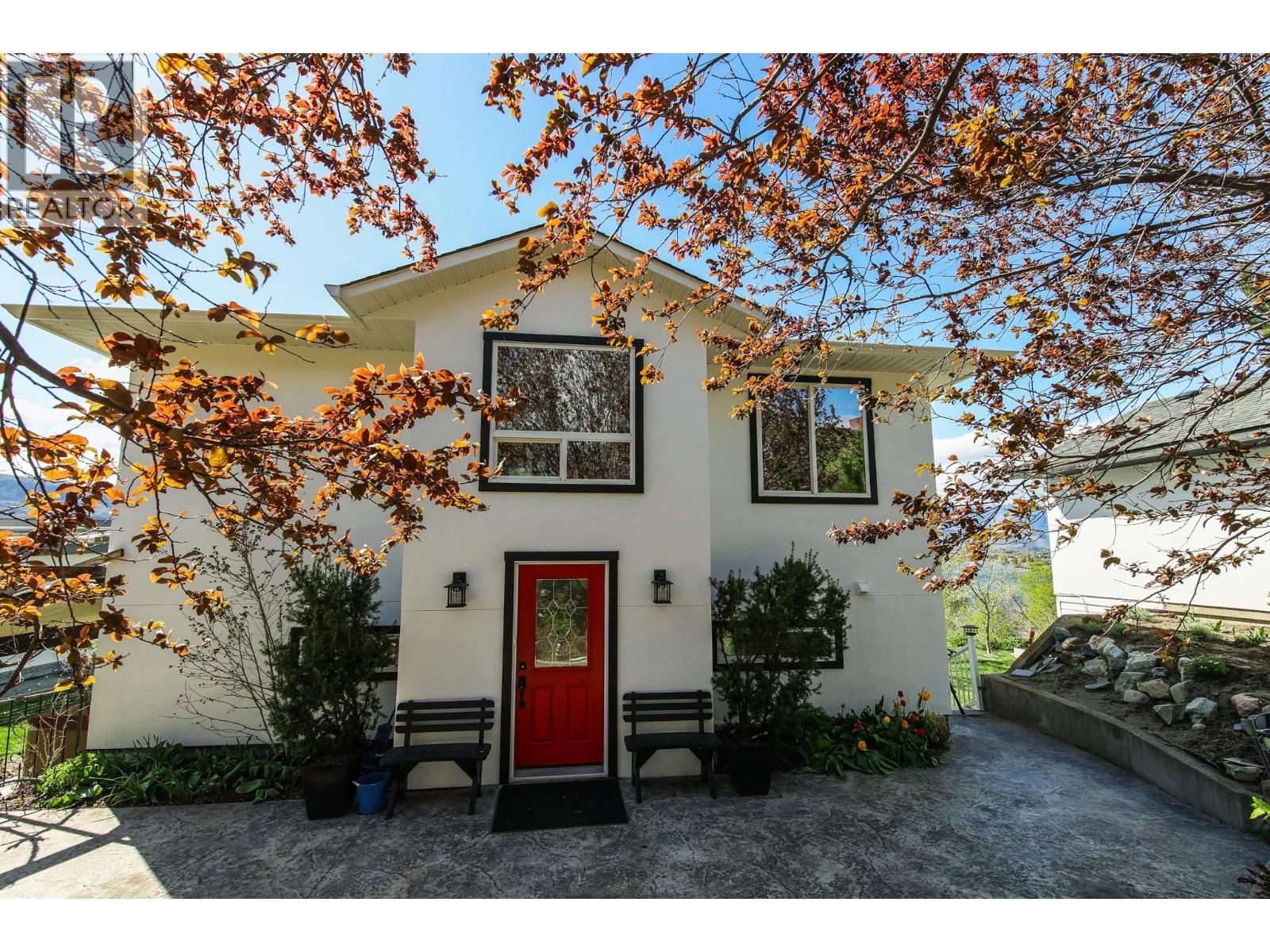 4004 39th Street, Osoyoos, British Columbia V0H 1V6