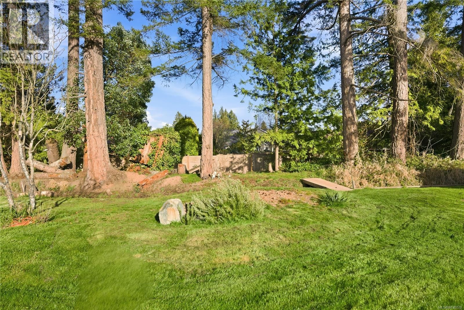 575 Johnstone Road property photo