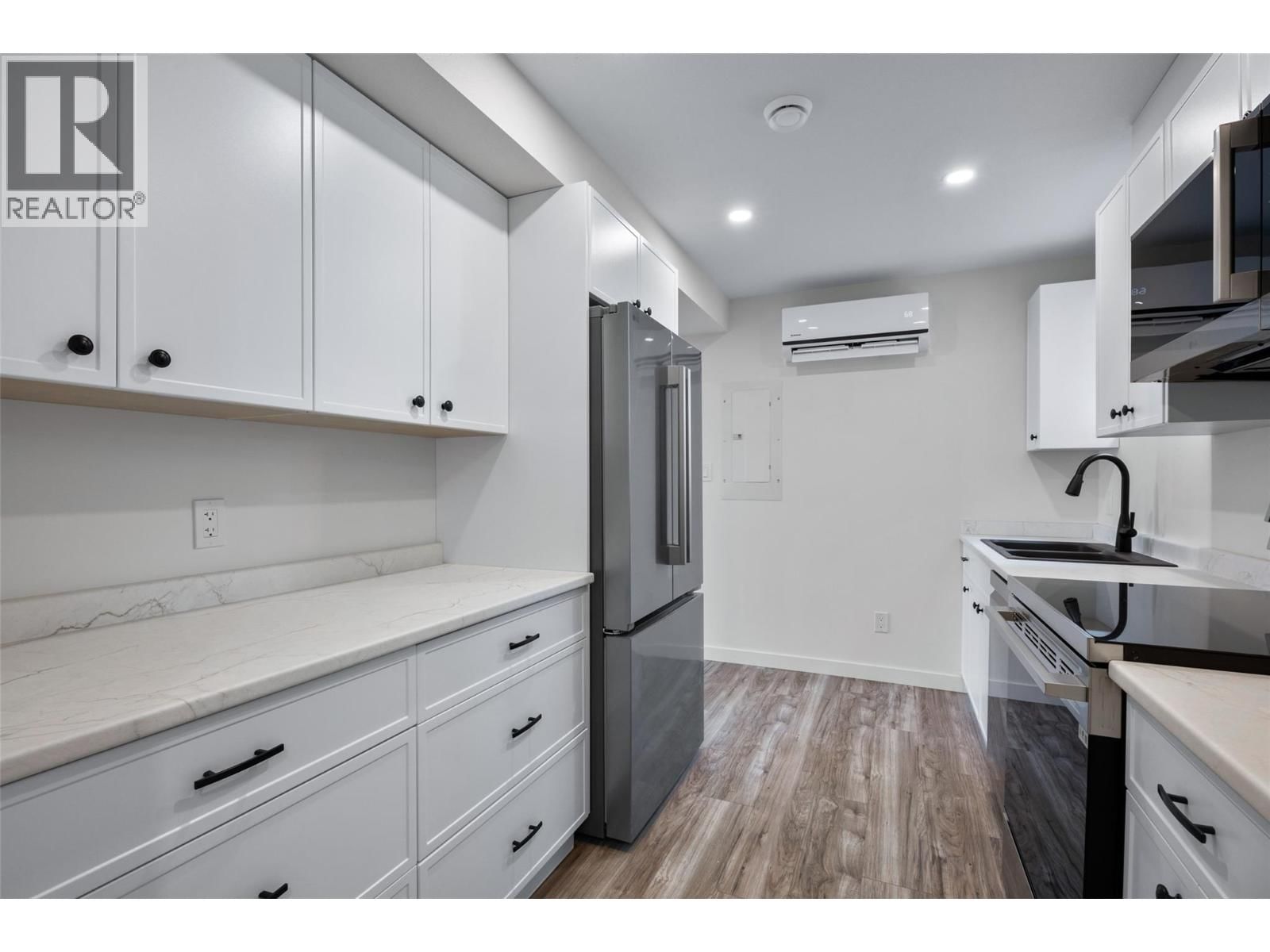 1650 CENTENNIAL DRIVE Image 28