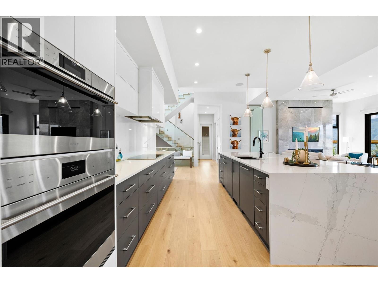 9988 BEACON HILL DRIVE Image 12