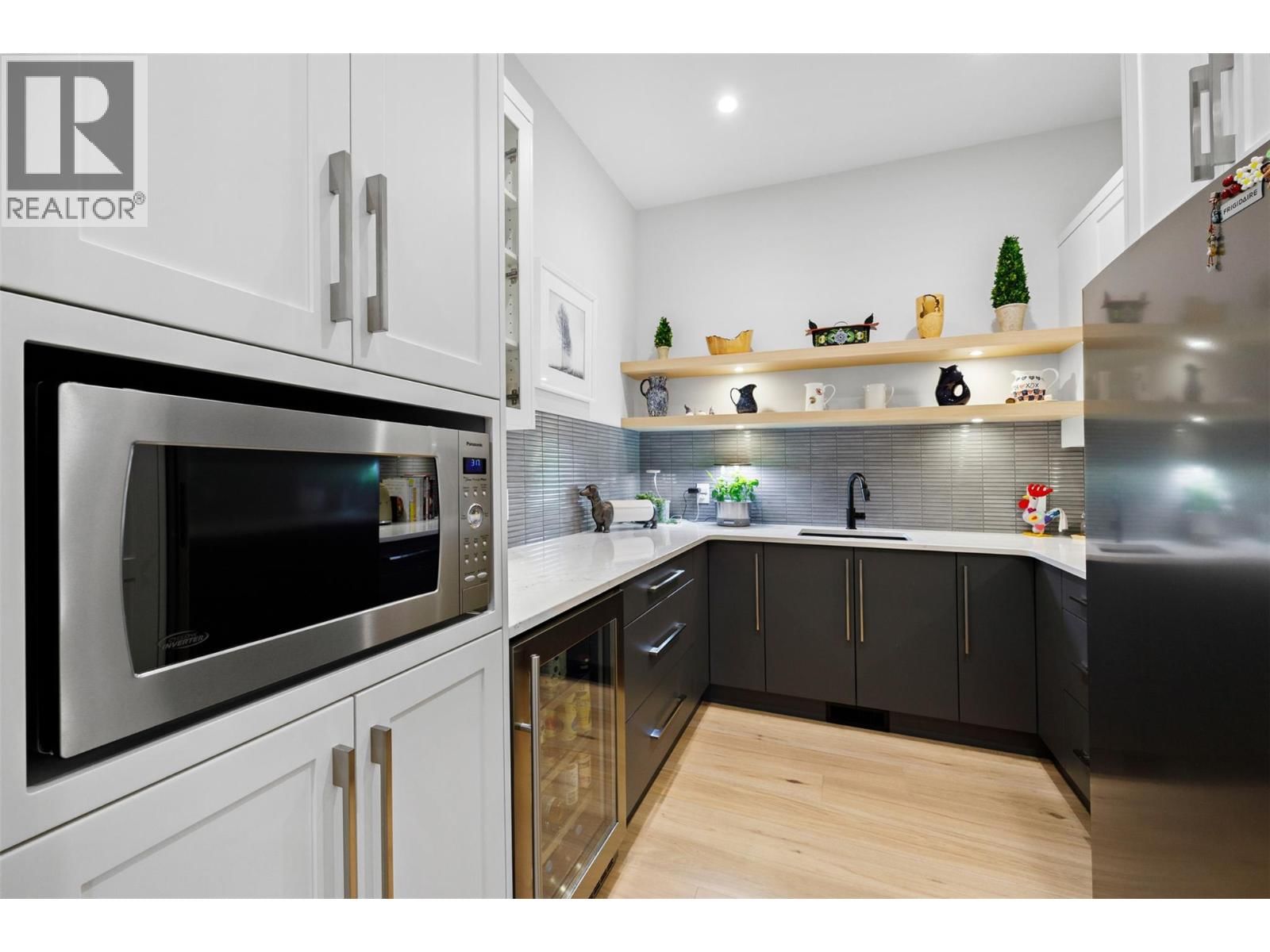 9988 BEACON HILL DRIVE Image 14