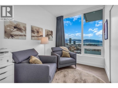 1181 Sunset Drive | Kelowna British Columbia | Slide Image Eighteen