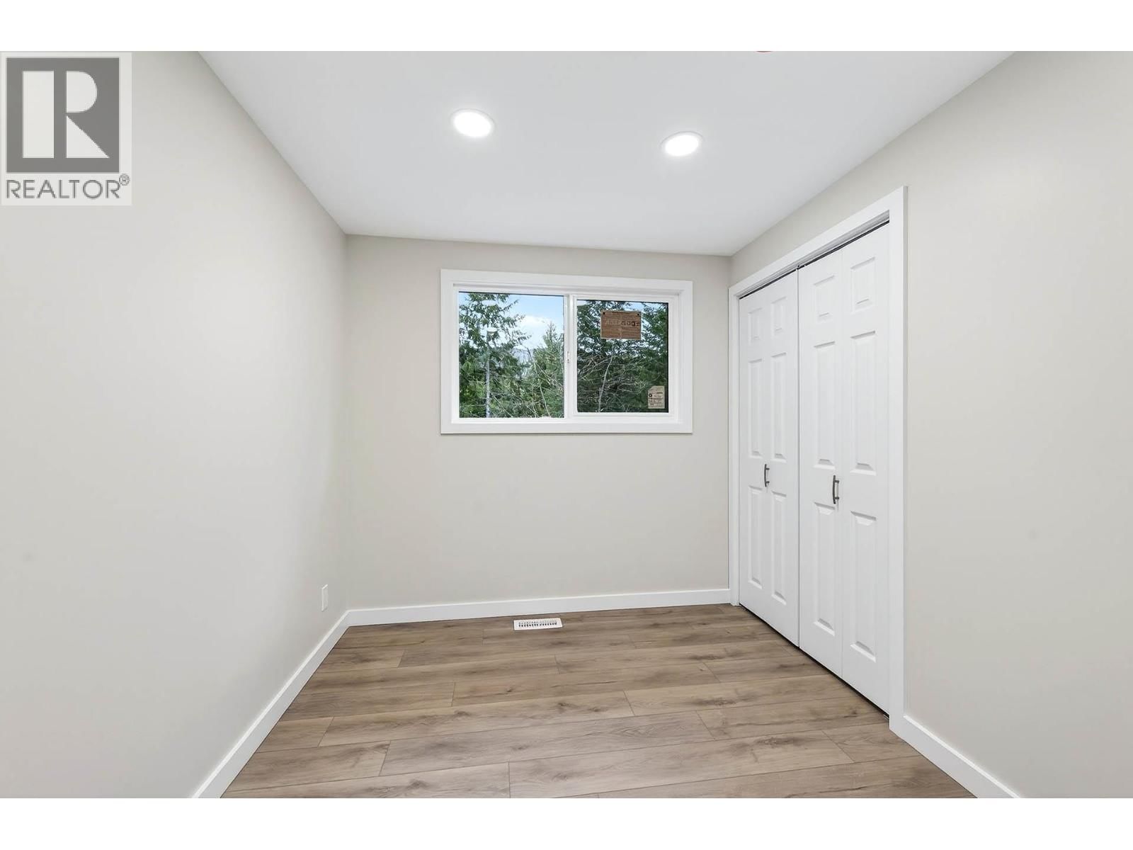 1297 THOMPSON DRIVE Image 12