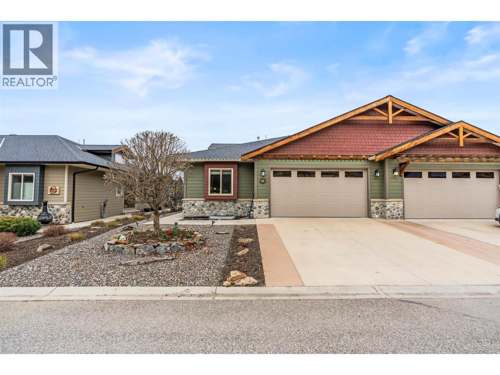 32 - 2444 YORK AVENUE Image 2