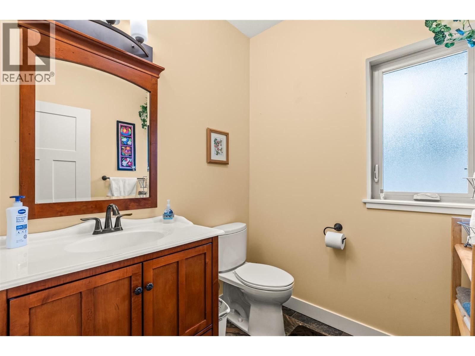 32 - 2444 YORK AVENUE Image 29