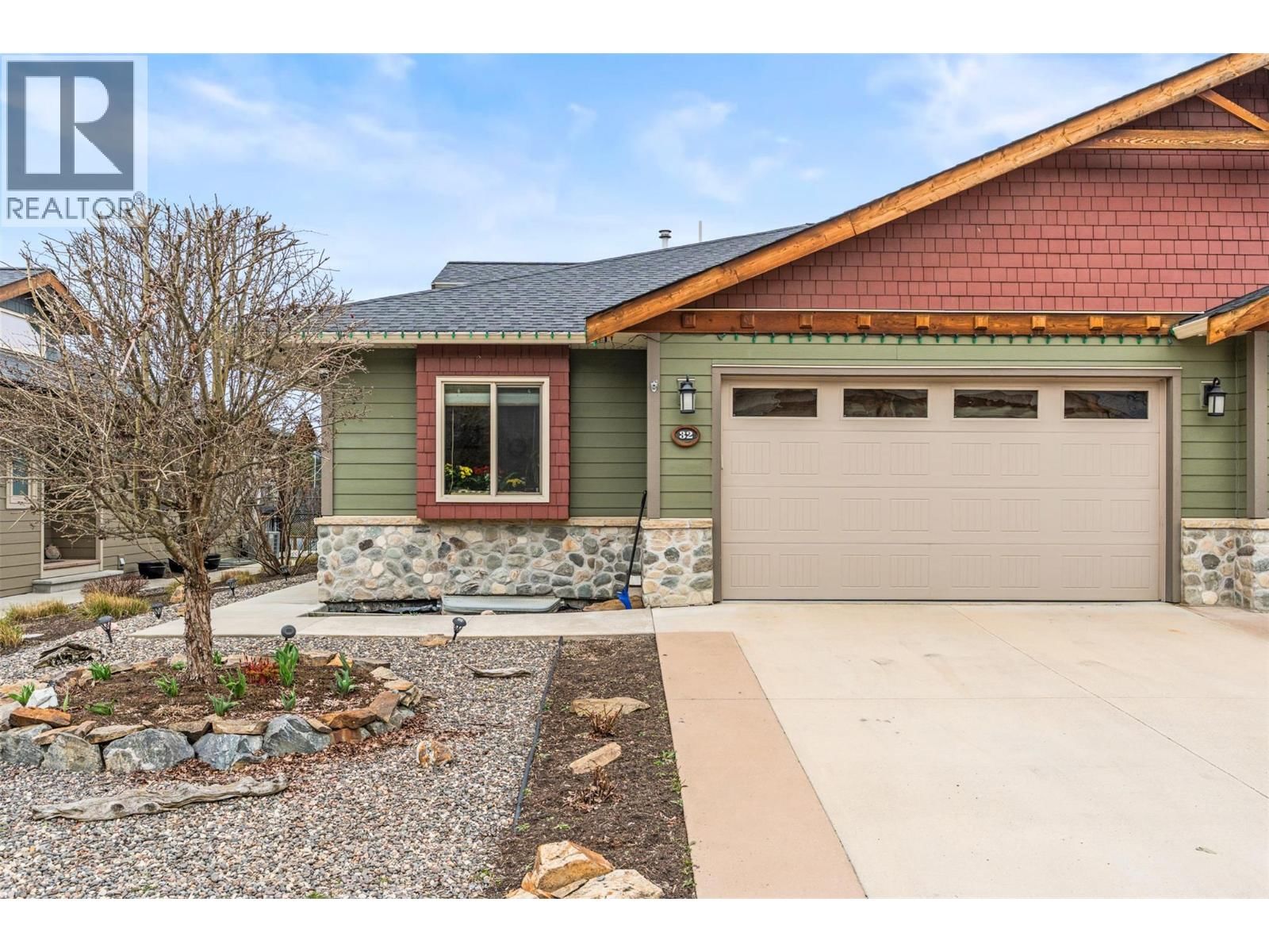 32 - 2444 YORK AVENUE Image 3