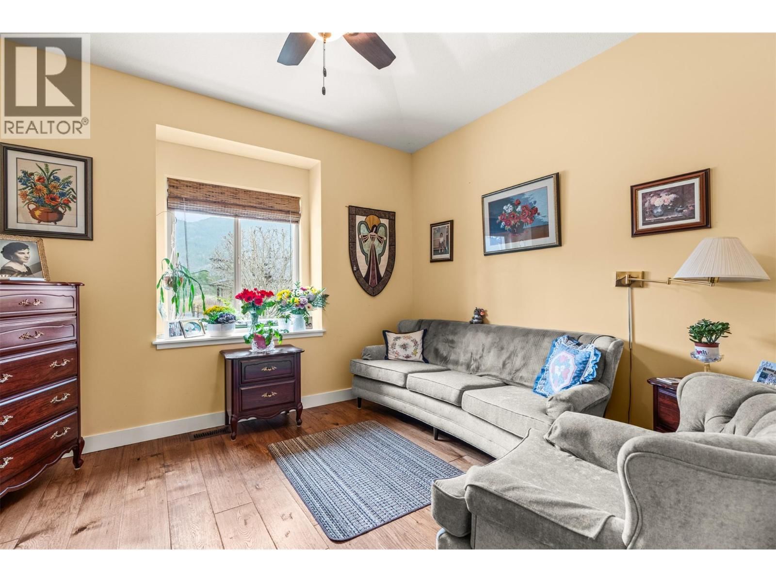 32 - 2444 YORK AVENUE Image 30