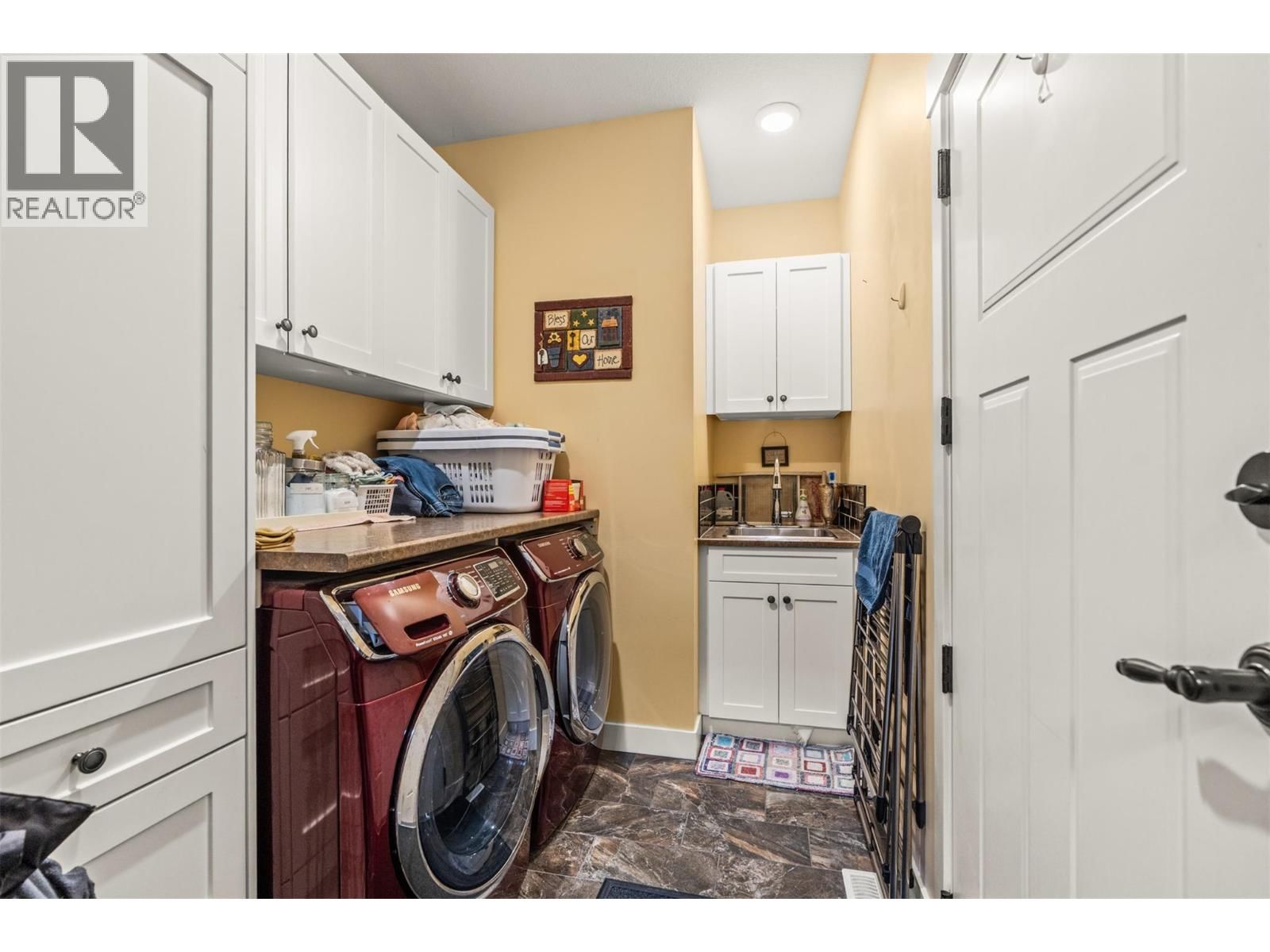 32 - 2444 YORK AVENUE Image 32