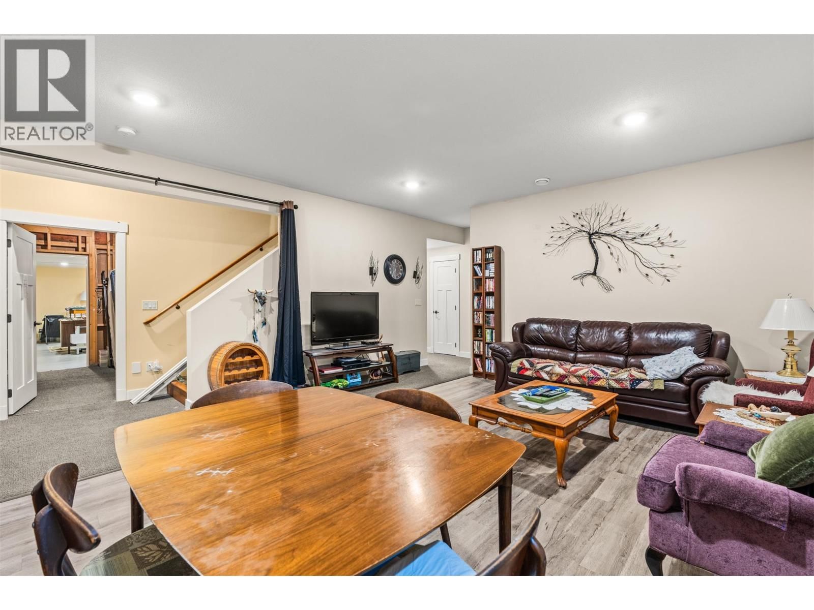 32 - 2444 YORK AVENUE Image 36