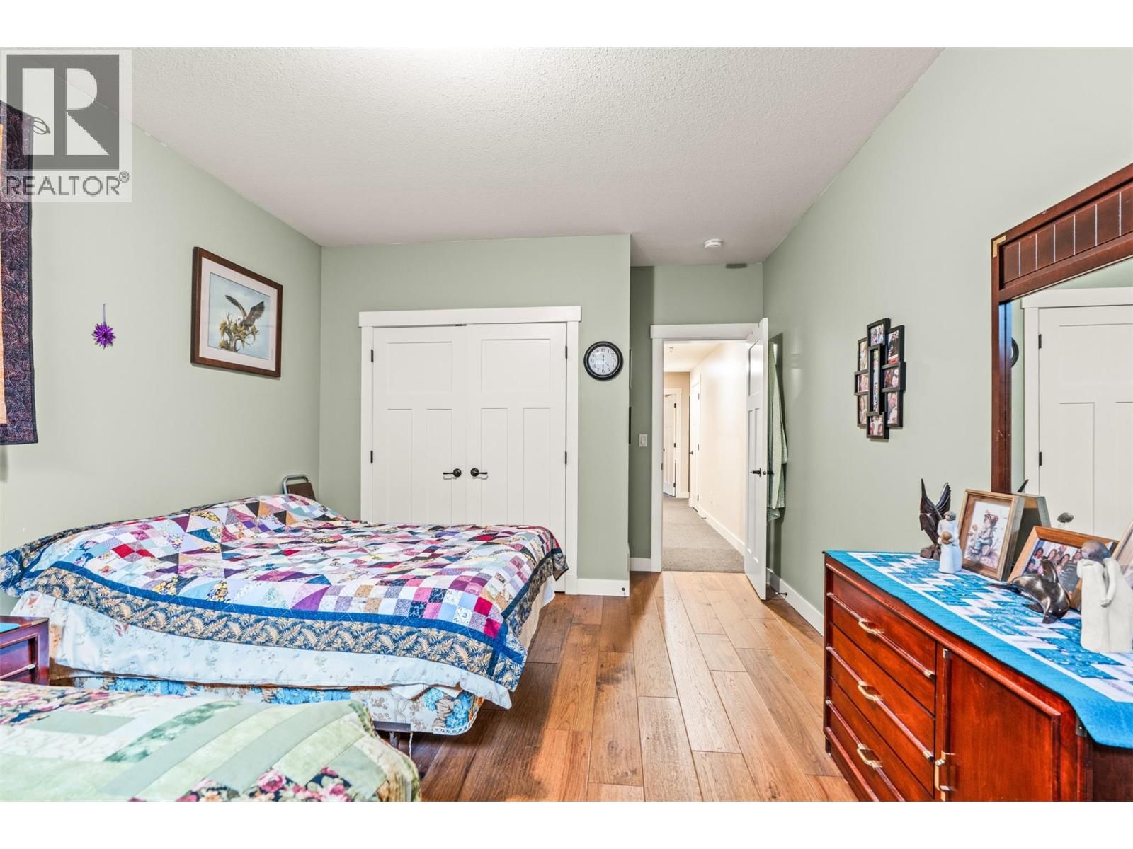 32 - 2444 YORK AVENUE Image 43