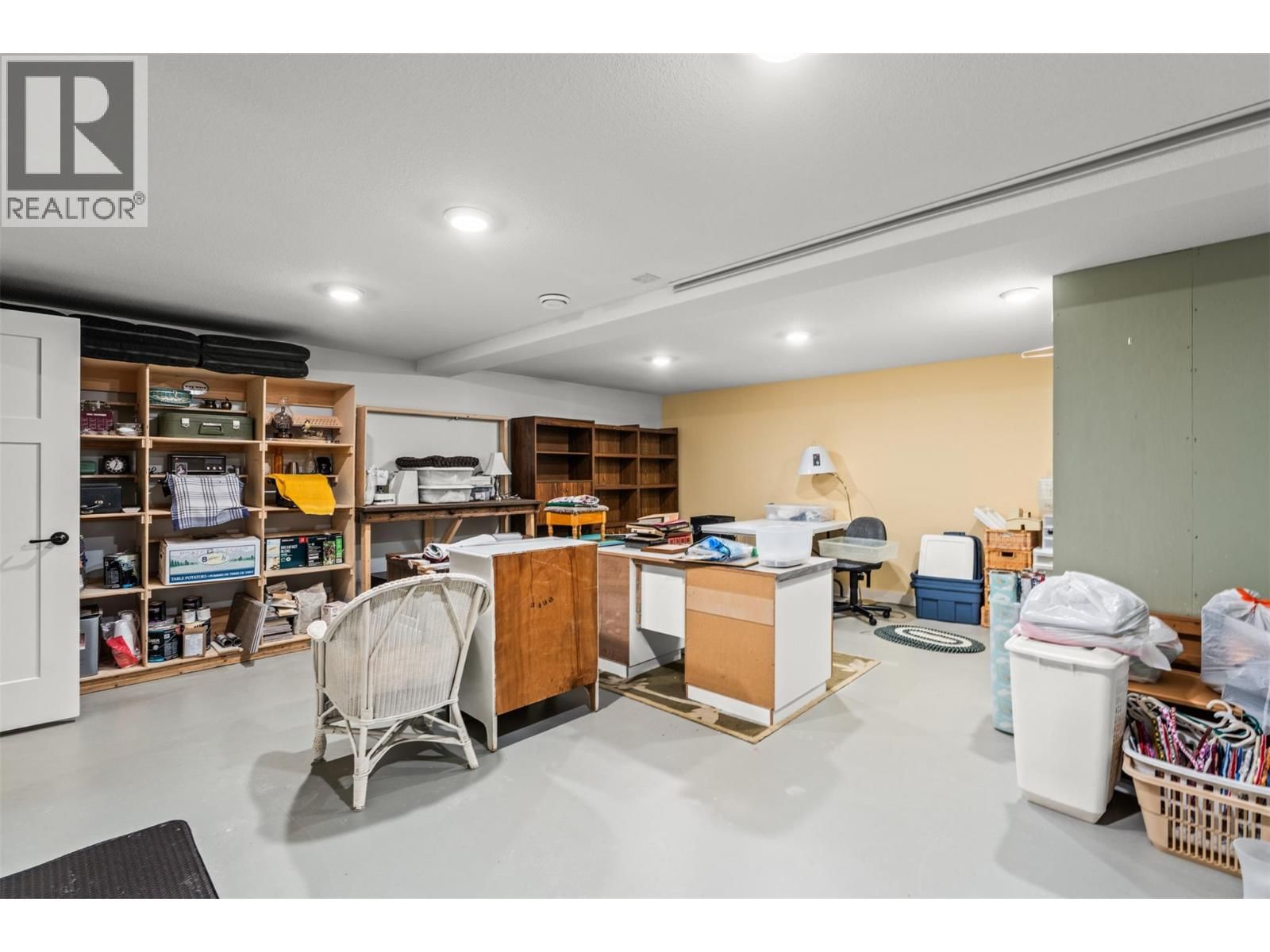 32 - 2444 YORK AVENUE Image 47