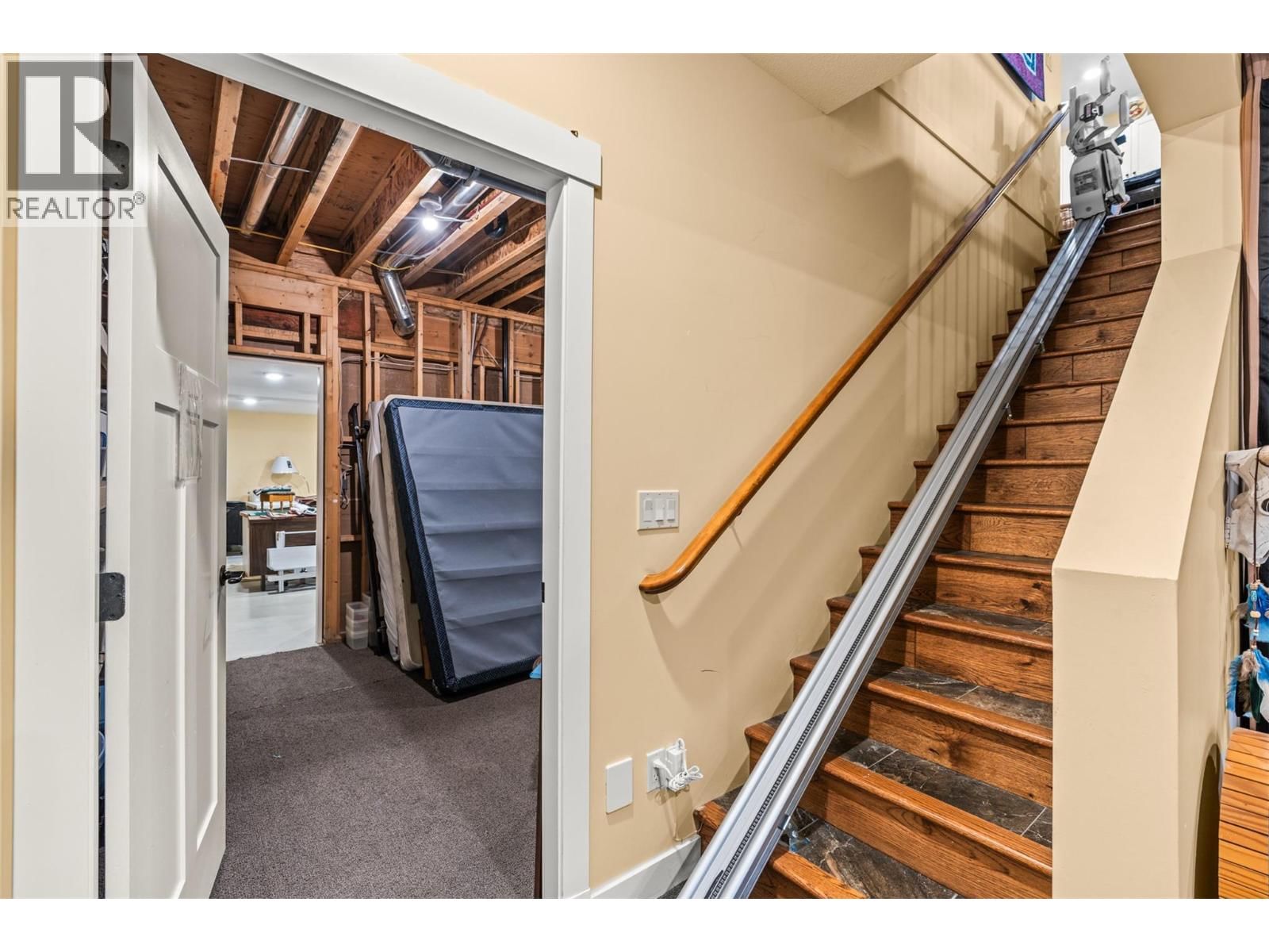 32 - 2444 YORK AVENUE Image 48