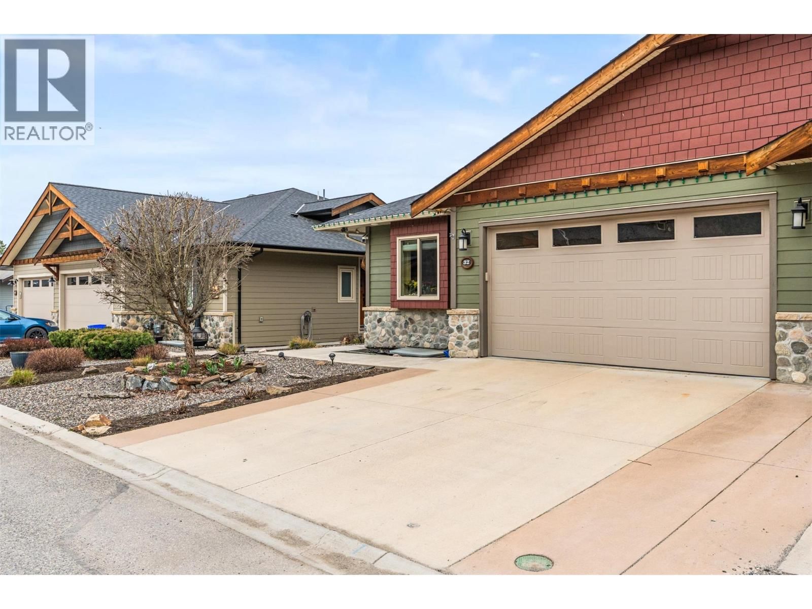 32 - 2444 YORK AVENUE Image 7