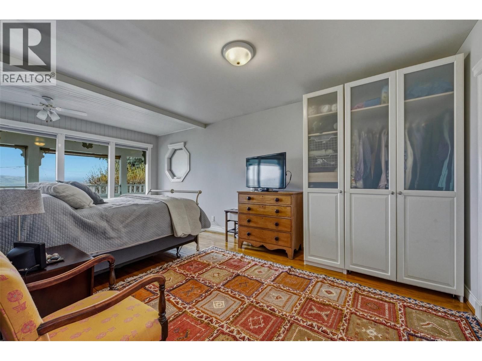 6926 RUGG ROAD Image 18