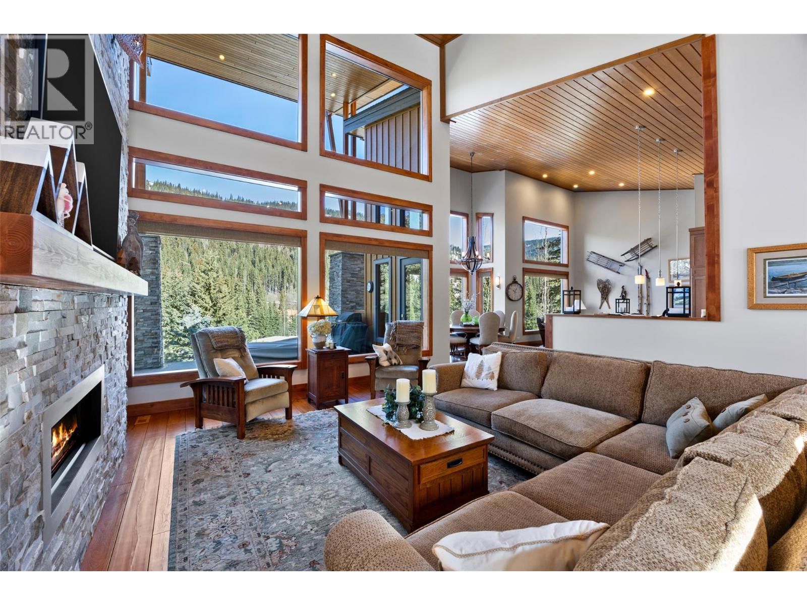 2436 FAIRWAYS DRIVE Image 13