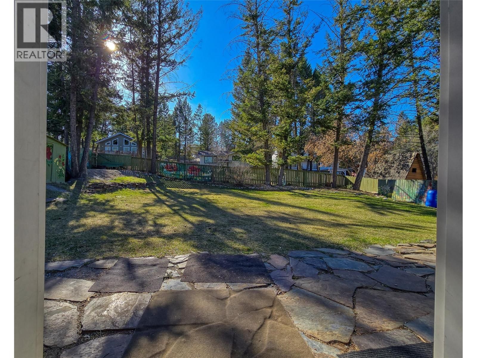 1502 10TH AVENUE Image 17