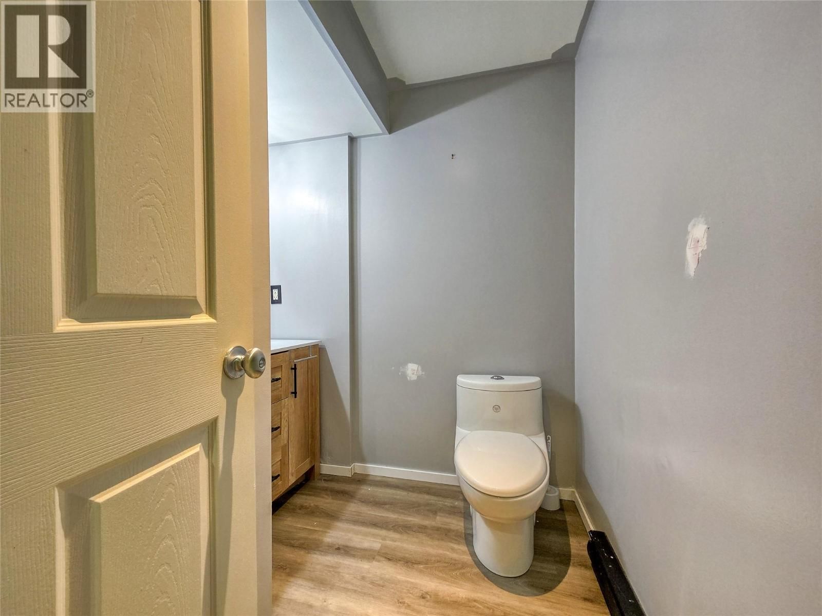 1502 10TH AVENUE Image 32