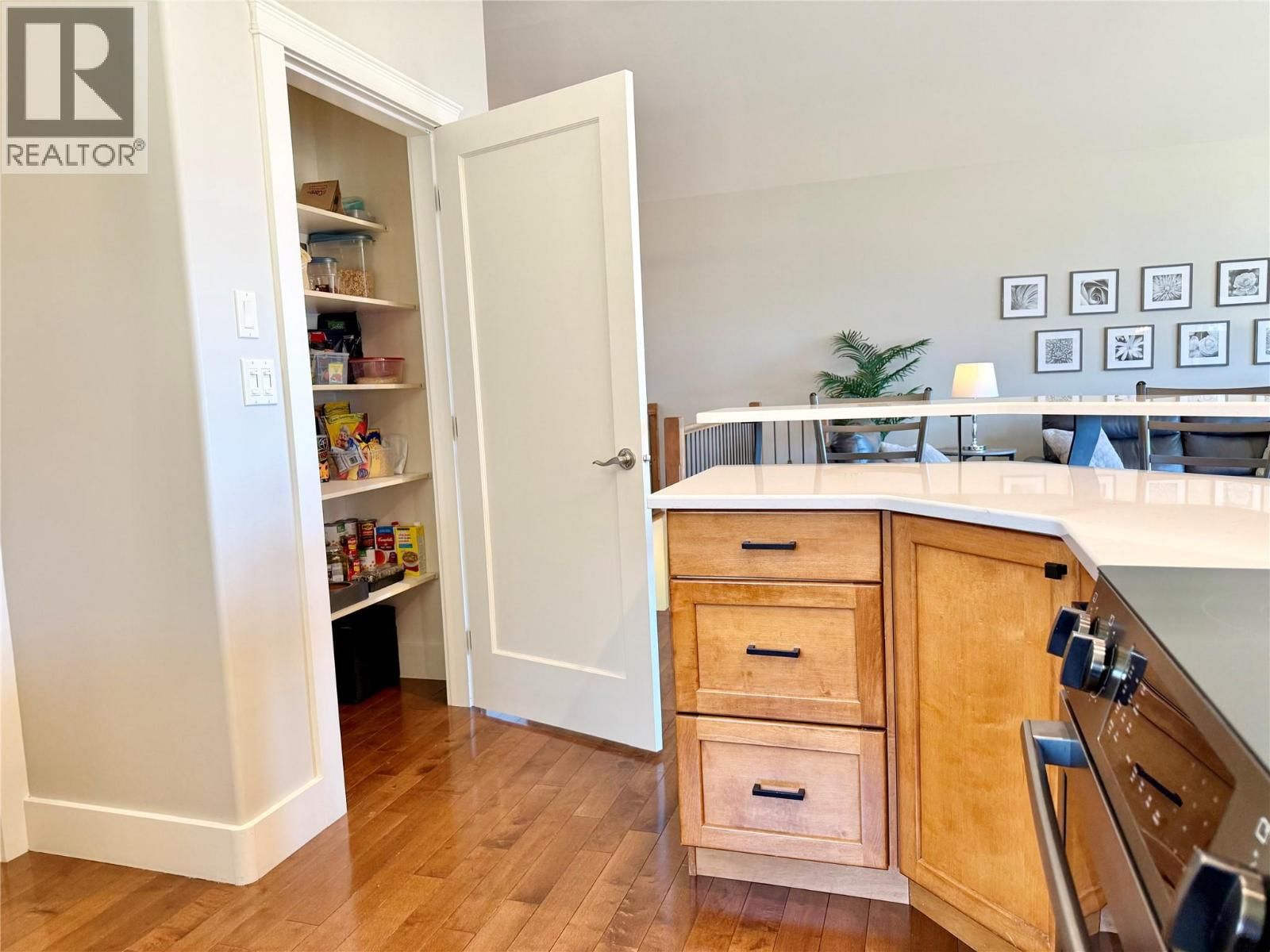 7958 MCCALLUM VIEW DRIVE Image 15