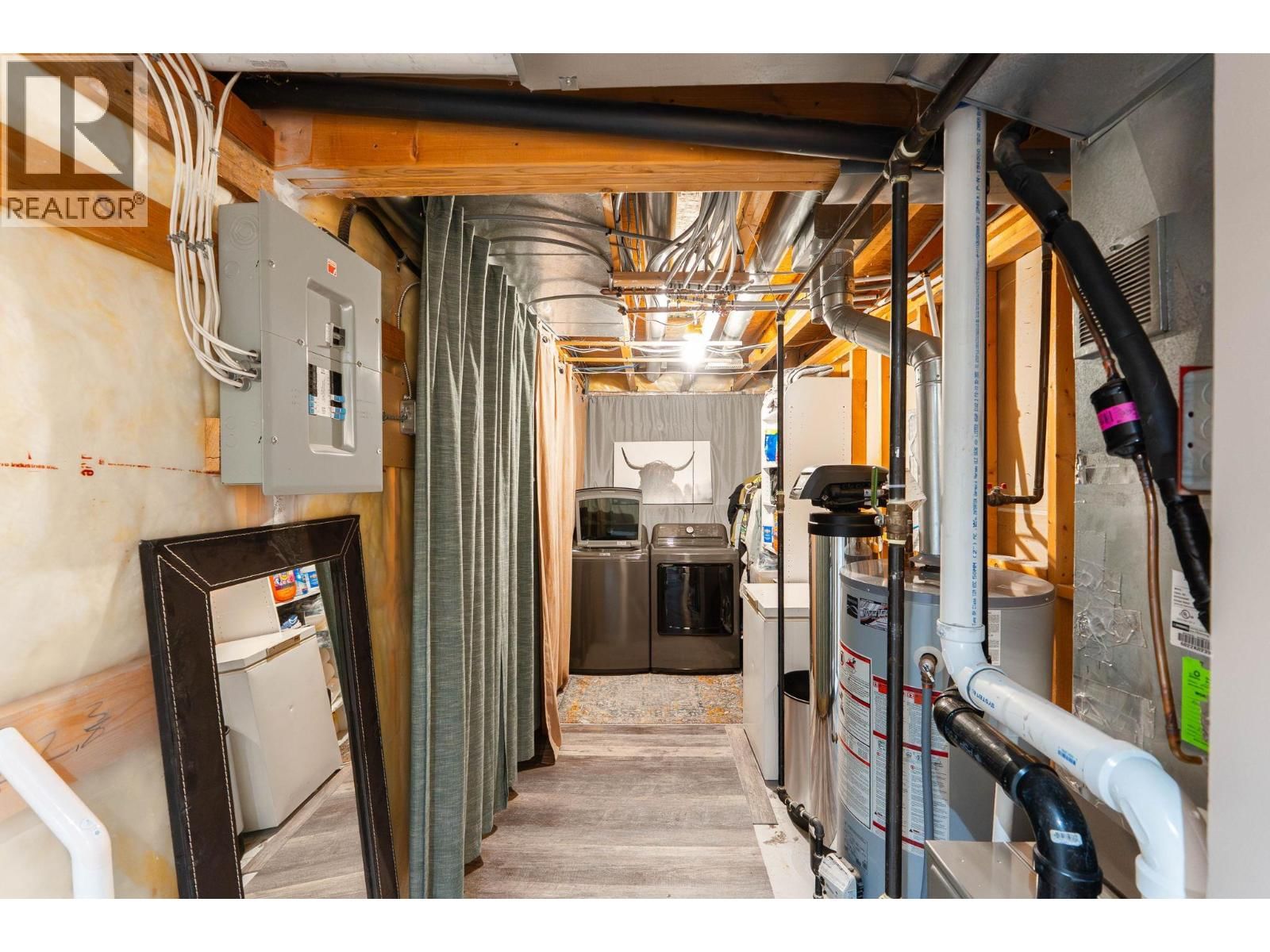 24 - 6100 OLD VERNON ROAD Image 31