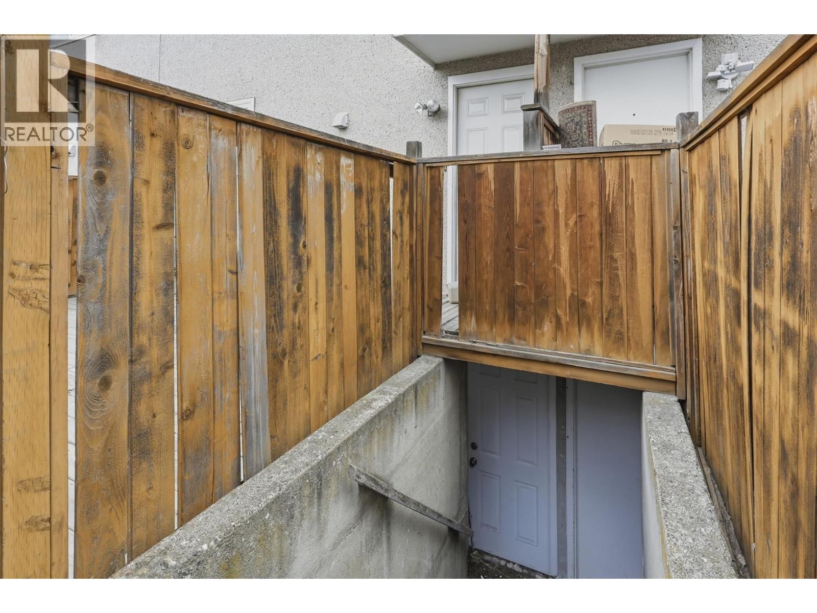 1331 SELKIRK AVENUE Image 25