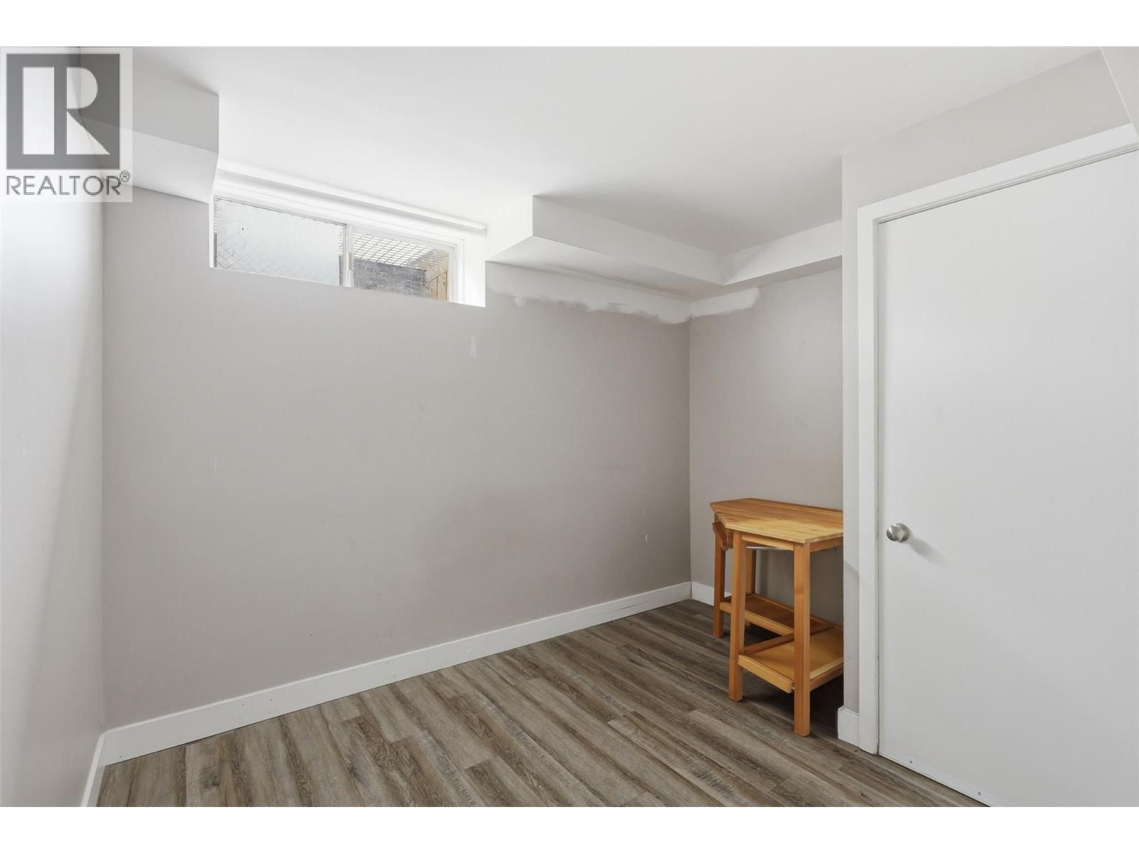 1331 SELKIRK AVENUE Image 59