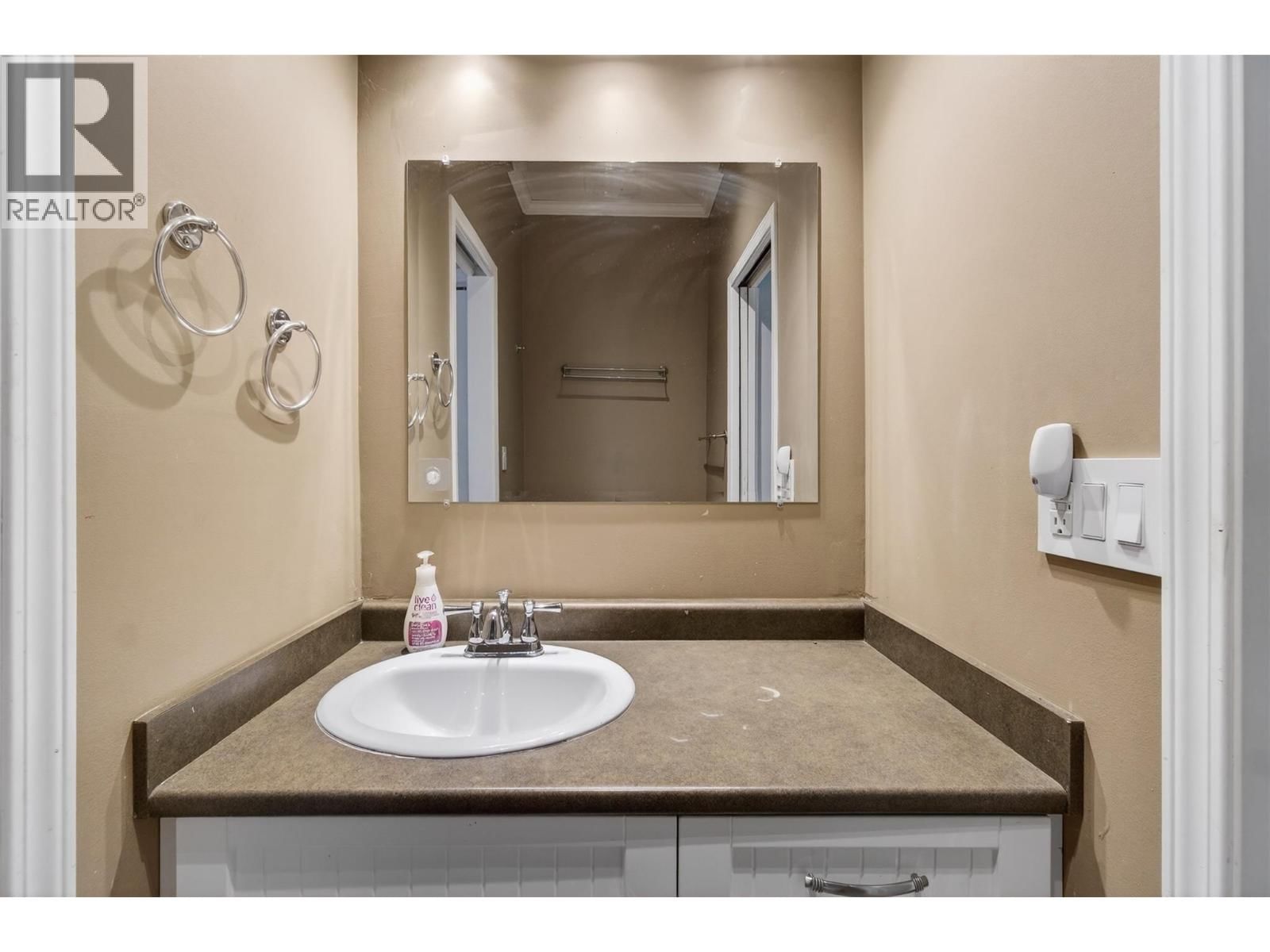 9048 HUMMING BIRD DRIVE Image 41