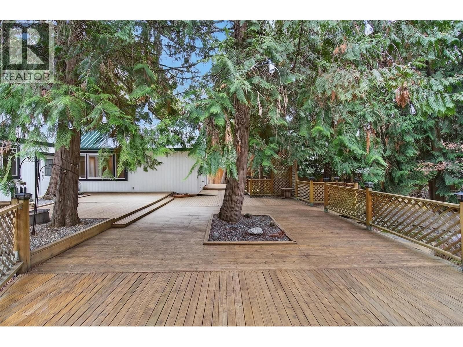 9048 HUMMING BIRD DRIVE Image 56