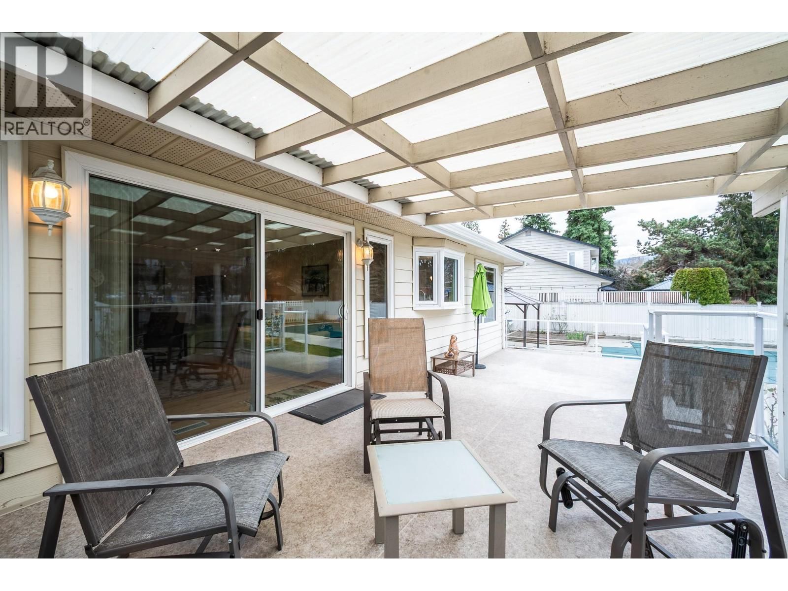 561 BROME CRESCENT Image 30