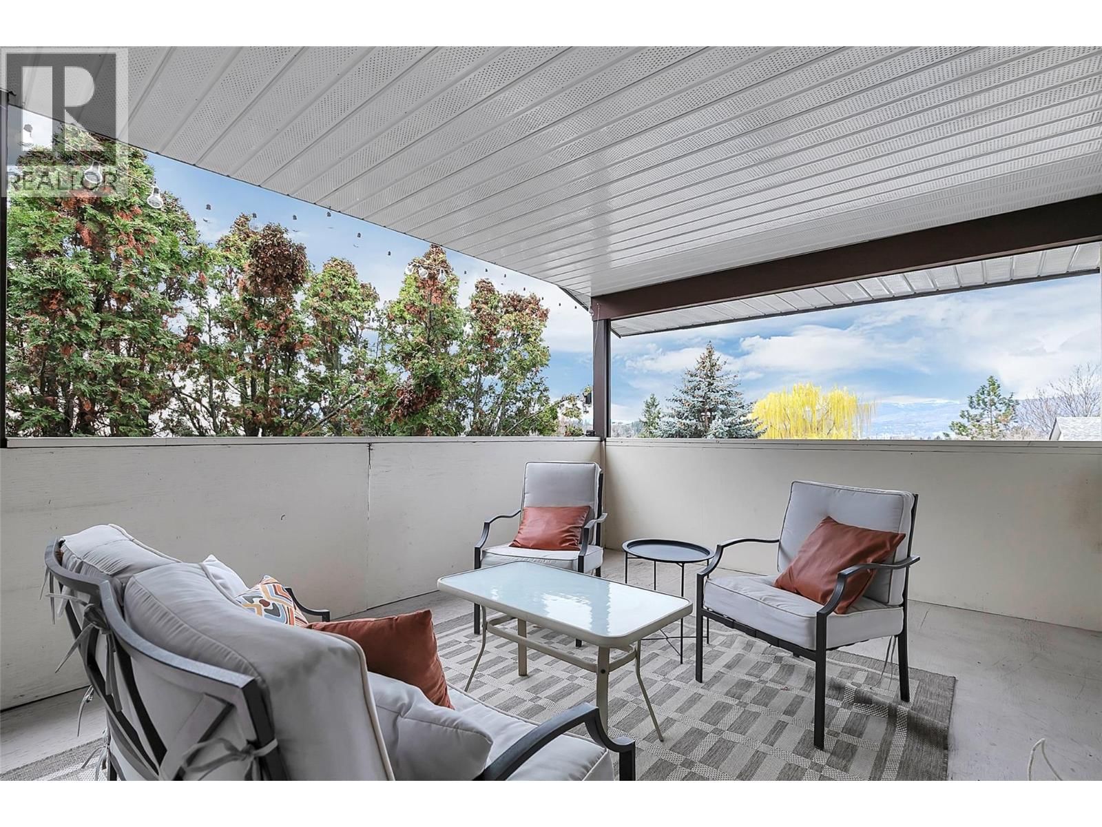 805 CAMELIA ROAD Image 22