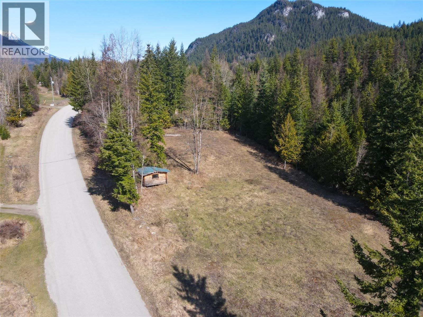 362 MEADOW CREEK Road, Meadow Creek, British Columbia V0G 1N0