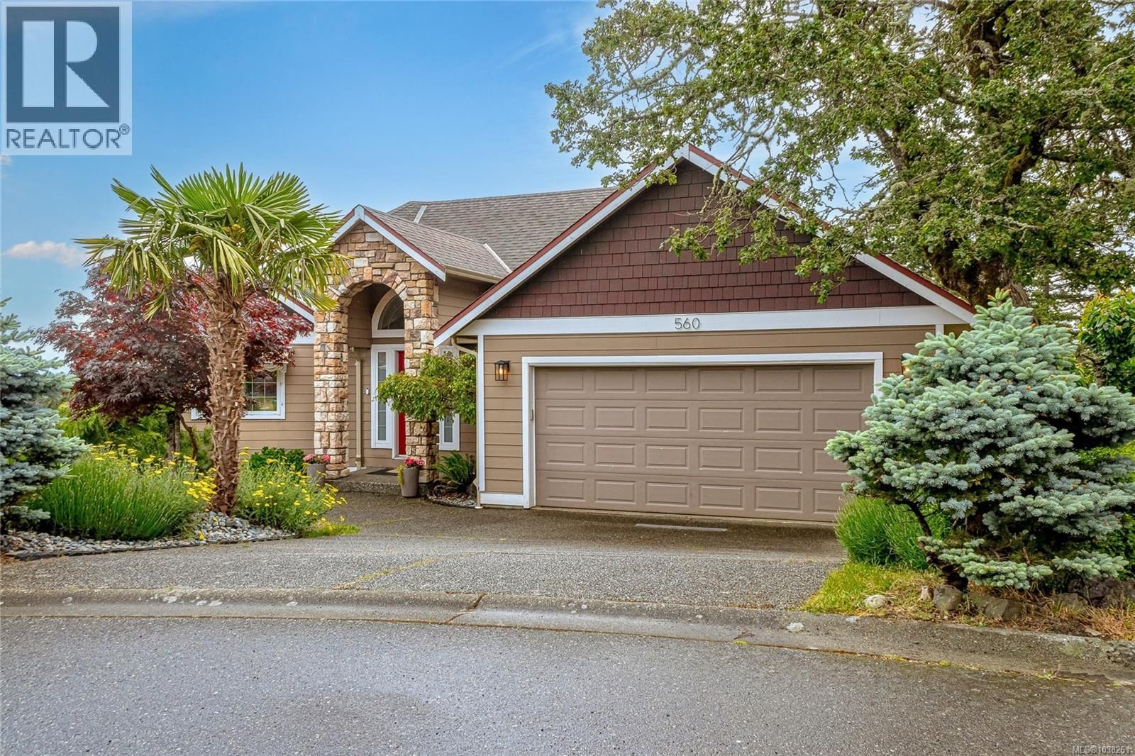 560 Tory Place