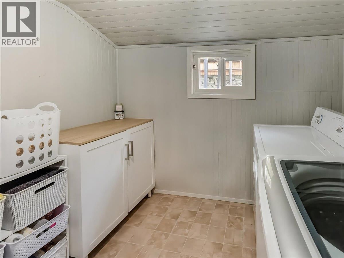 2006 DANIEL STREET Image 25