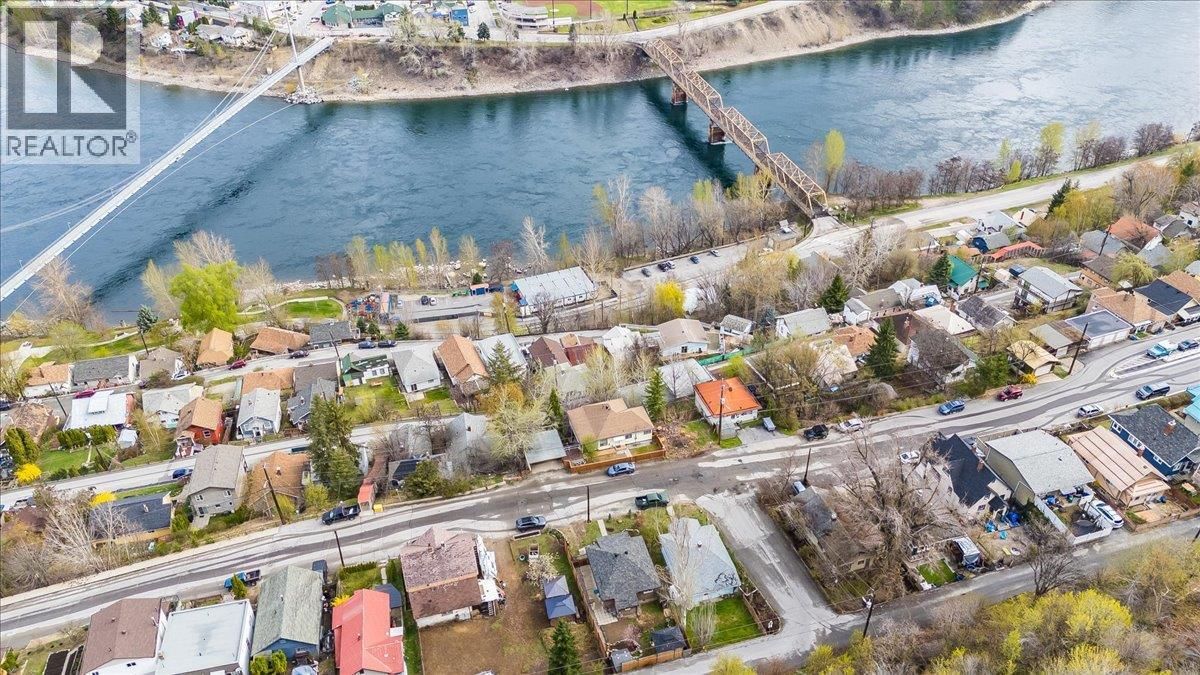 2006 DANIEL STREET Image 38