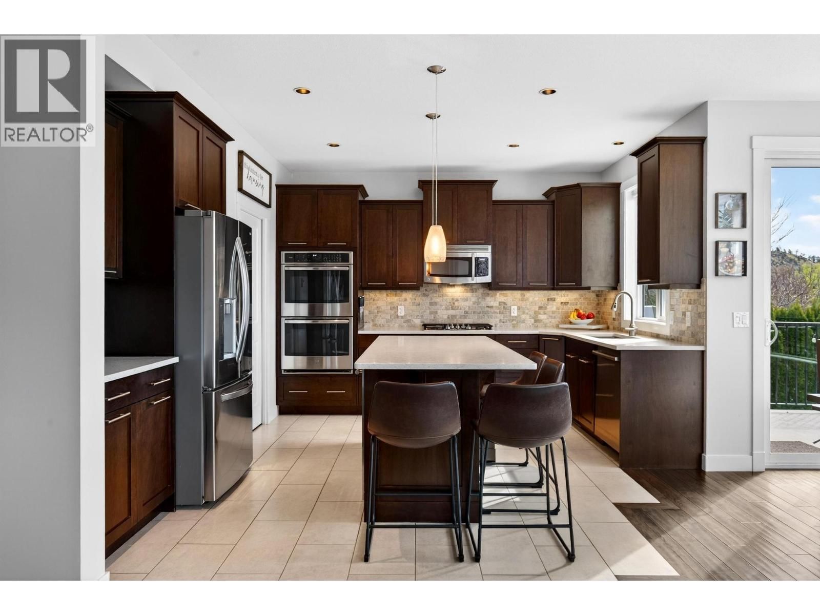 1894 HIDDEN LAKE PLACE Image 11