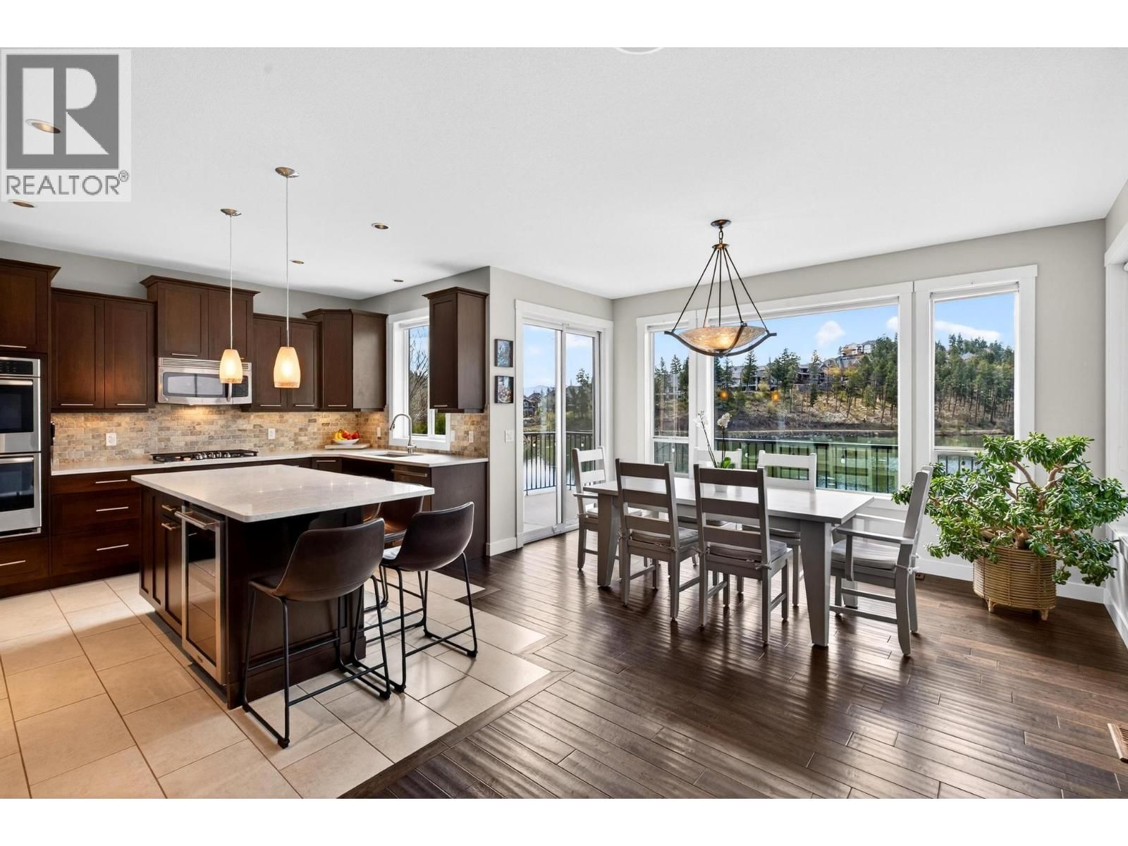 1894 HIDDEN LAKE PLACE Image 12