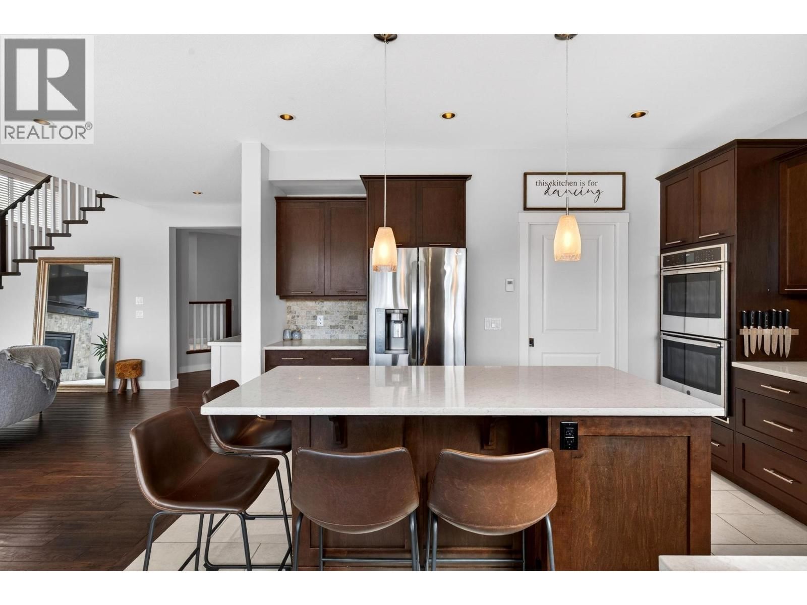 1894 HIDDEN LAKE PLACE Image 15