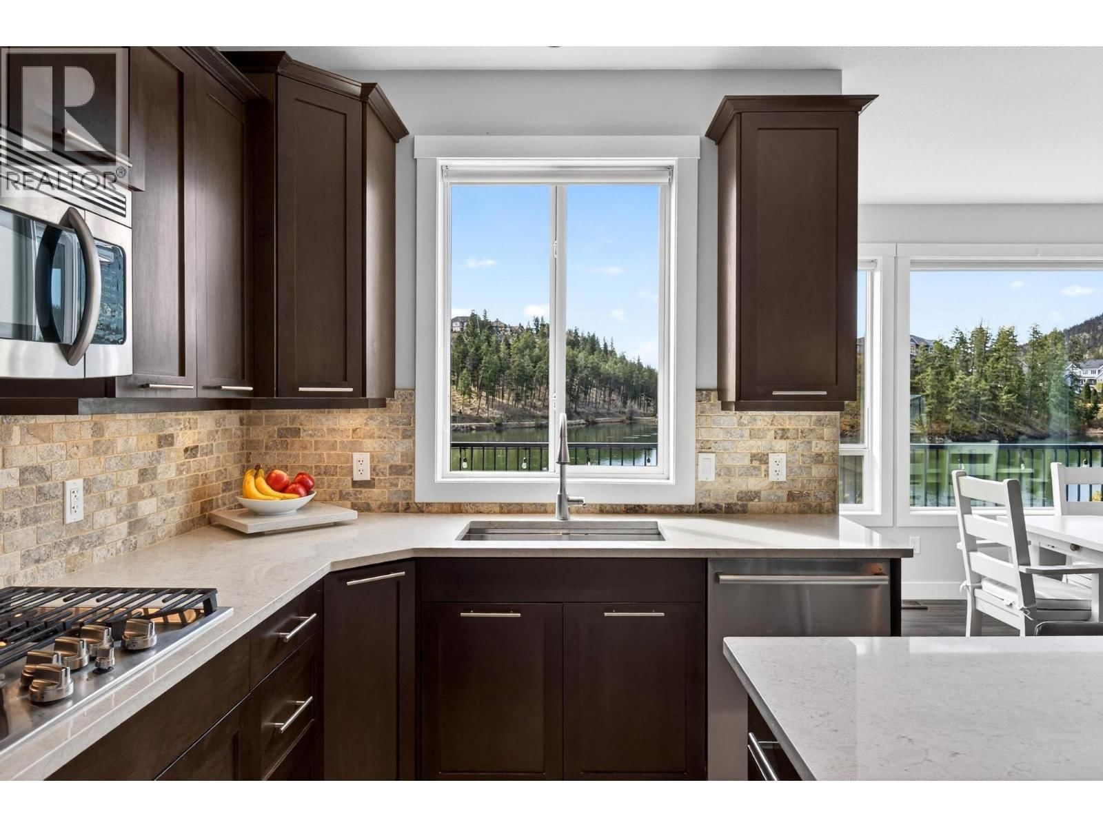 1894 HIDDEN LAKE PLACE Image 16