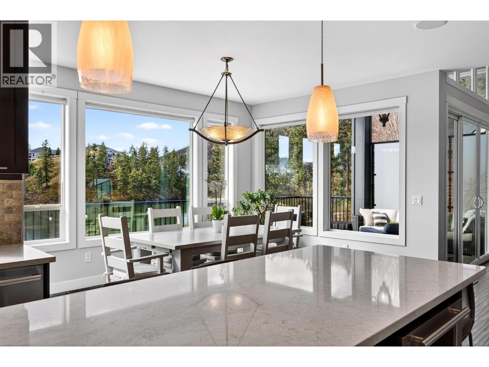 1894 HIDDEN LAKE PLACE Image 17